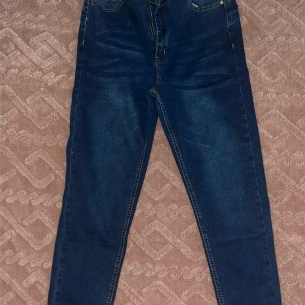 *NEW* Classic Blue Women's Jeans